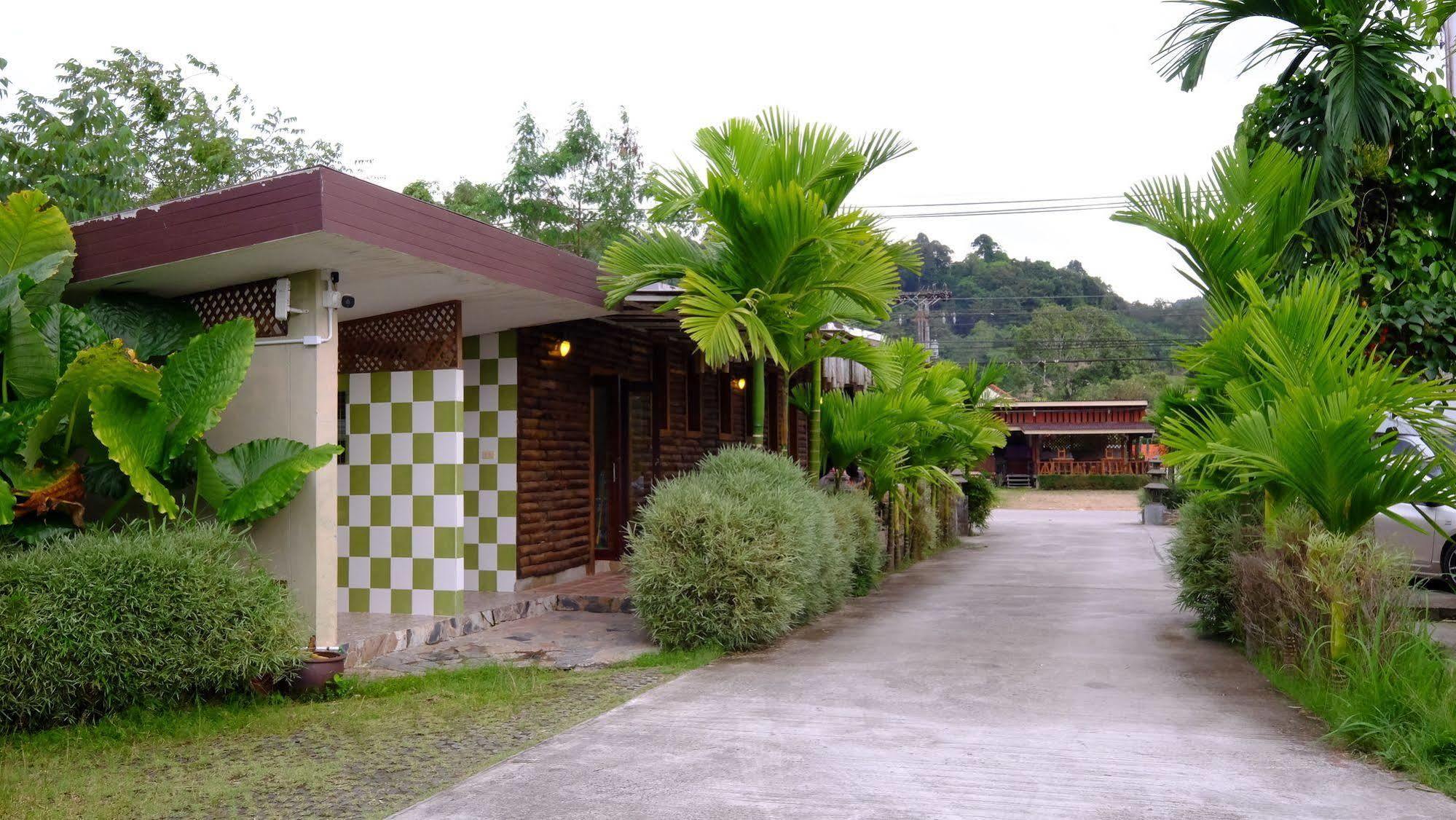 Phuvara Boutique Aonang Ao Nang Dış mekan fotoğraf